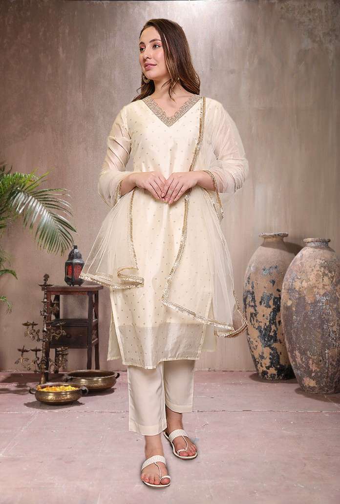 Women New Embroidered Kurta set(White)