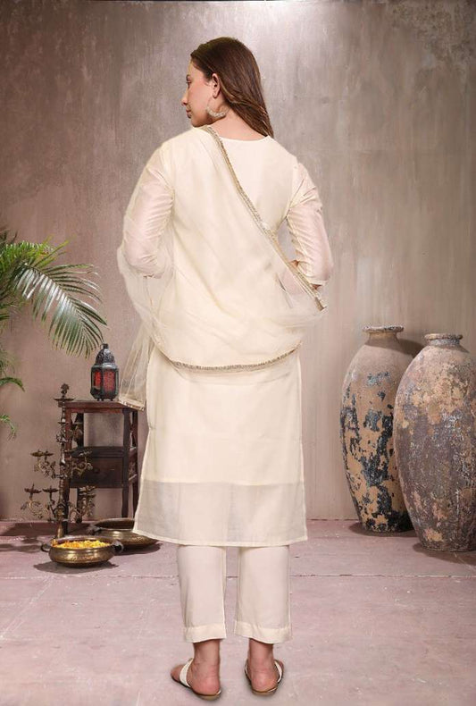 Women New Embroidered Kurta set(White)