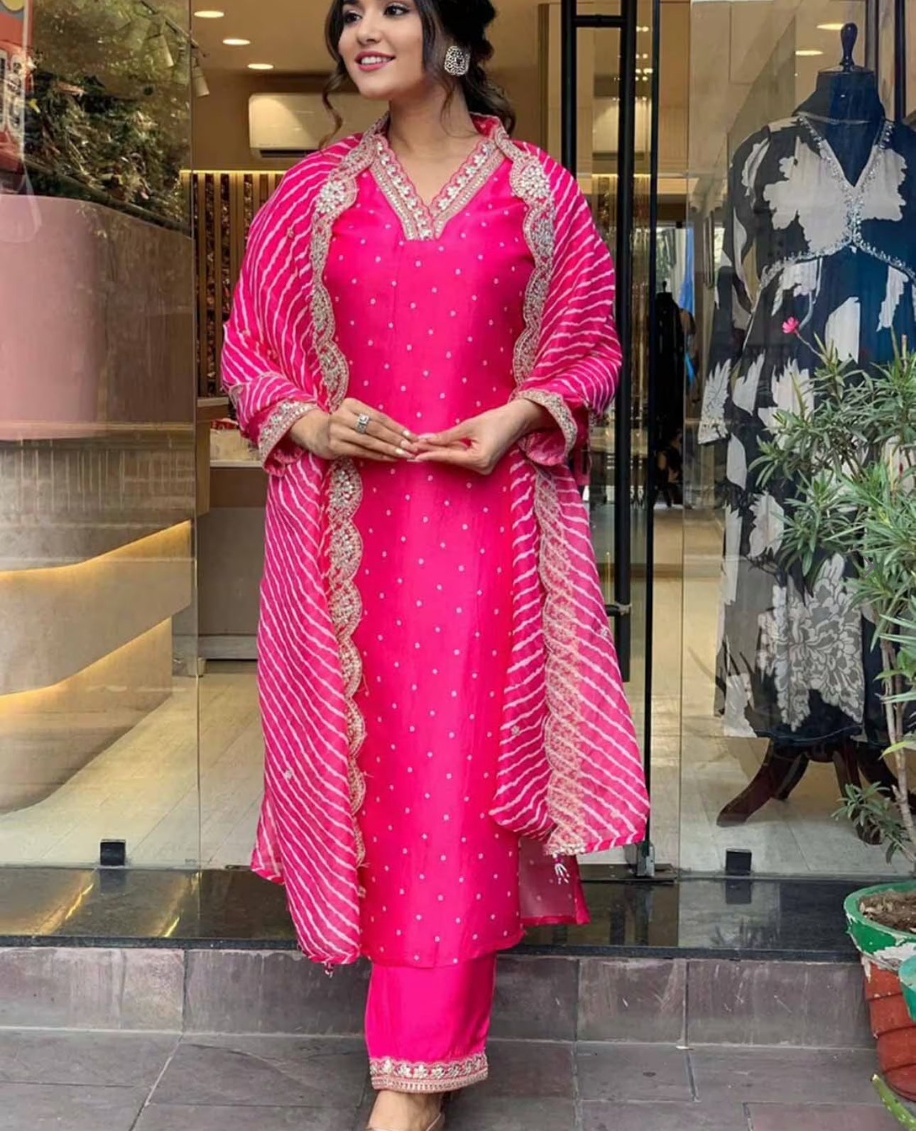 Trendy Kurti Pant Set With Lehriya Dupatta