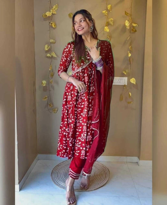 Womens Embroidered Beautiful Aliya Cut