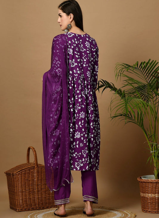 Womens Embroidered Beautiful Aliya Cut