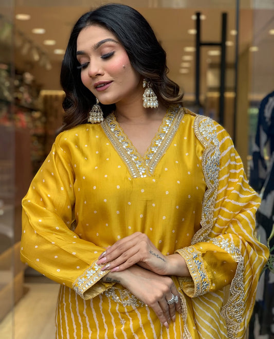 Trendy Kurti Pant Set With Lehriya Dupatta