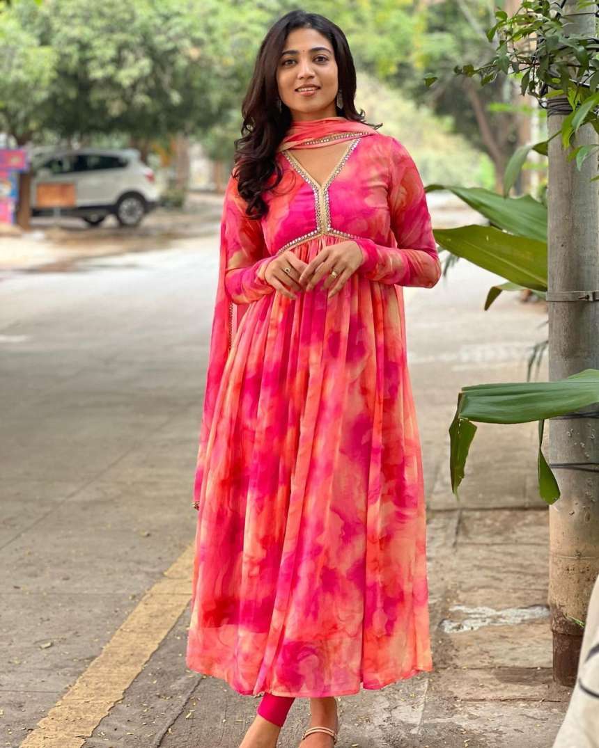 Trendy Alia Cut Georgette Gown