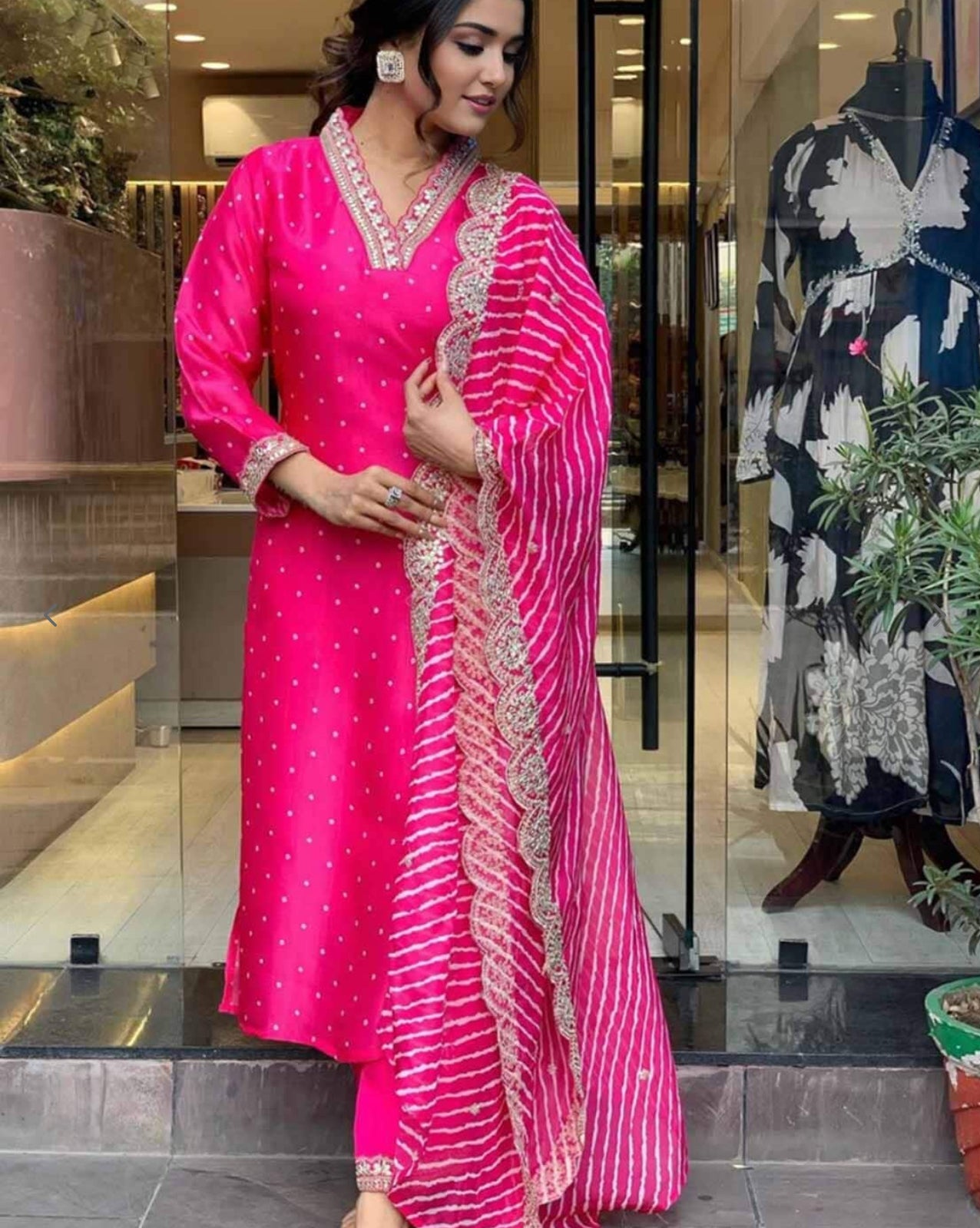 Trendy Kurti Pant Set With Lehriya Dupatta