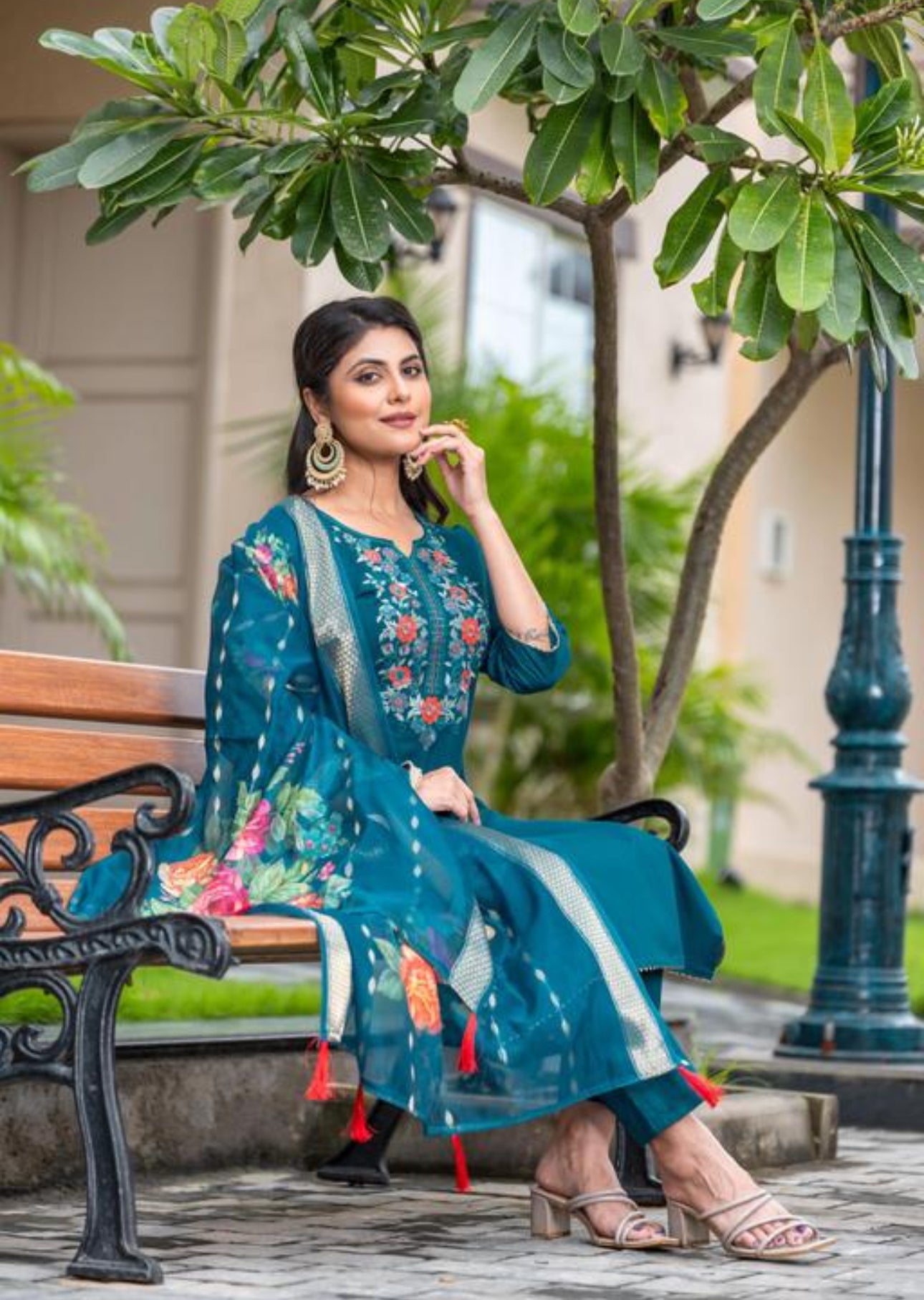 Women's Teal Rayon Slub Embroidered Straight Kurta Pant with Dupatta