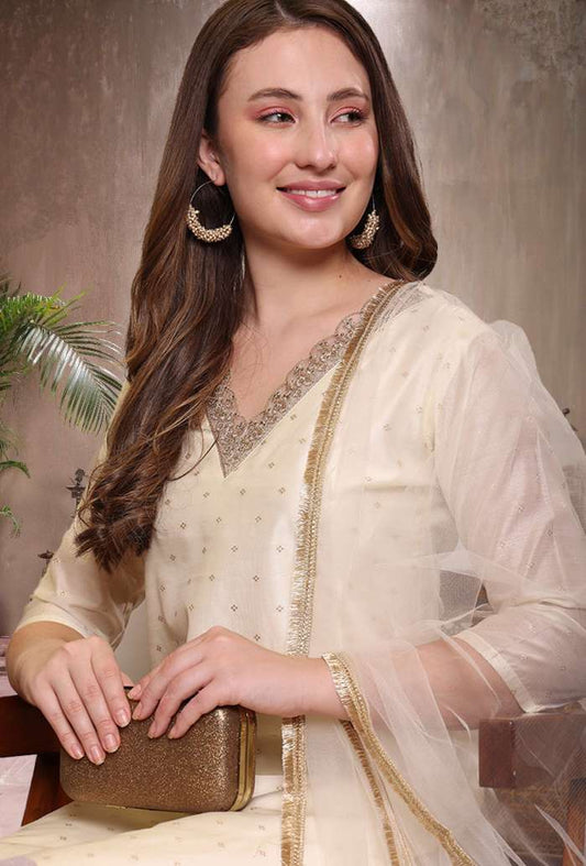 Women New Embroidered Kurta set(White)