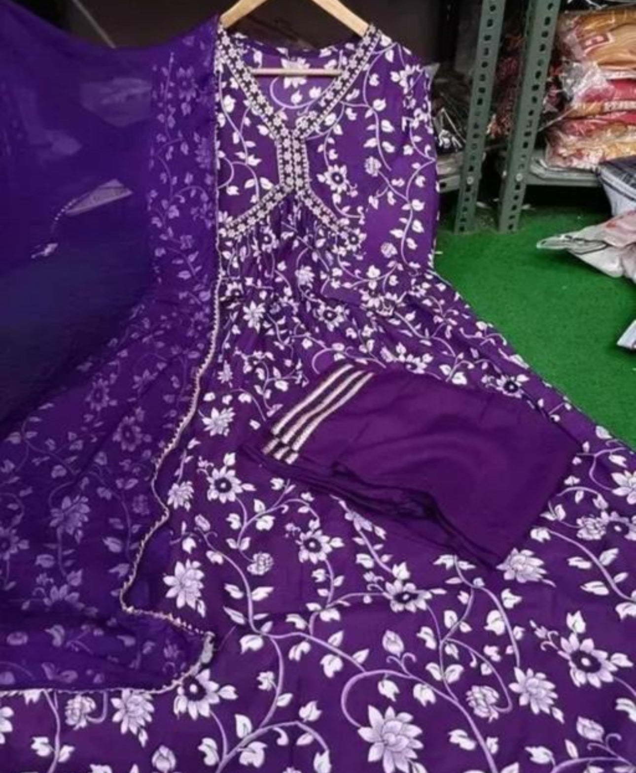Womens Embroidered Beautiful Aliya Cut