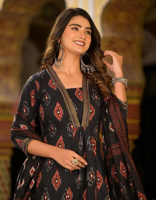 Women Printed Anarkali Kurta and Pant Set With Dupatta